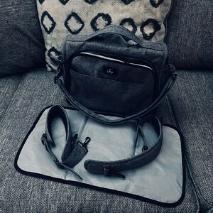 Ju-Ju-Be Heathered Gray Baby Bag